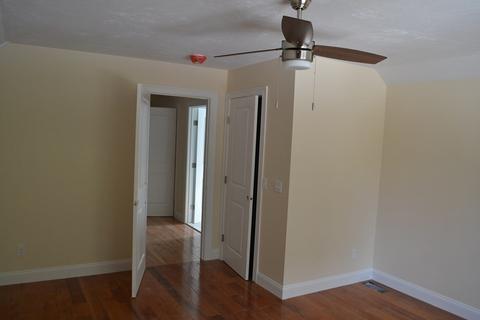 21 Carleton St, Worcester, MA 01603 photo 11
