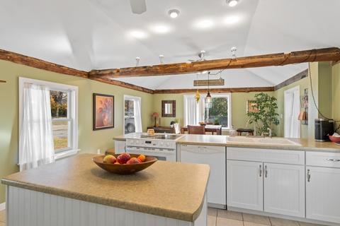 92 Main St, Townsend, MA 01469 photo 4