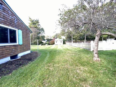 13 Winthrop St, Walpole, MA 02081 photo 5