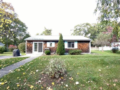 13 Winthrop St, Walpole, MA 02081 photo 2