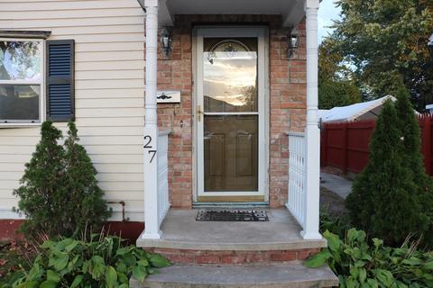 27 Reed St, Springfield, MA 01109 photo 1