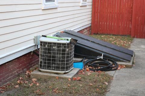 27 Reed St, Springfield, MA 01109 photo 9