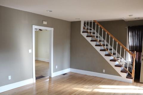 27 Reed St, Springfield, MA 01109 photo 12