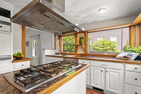 3 Evans Rd, Marblehead, MA 01945 photo 18