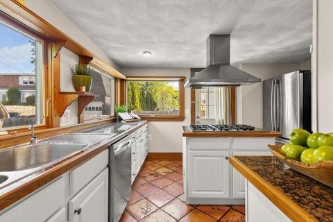 3 Evans Rd, Marblehead, MA 01945 photo 16