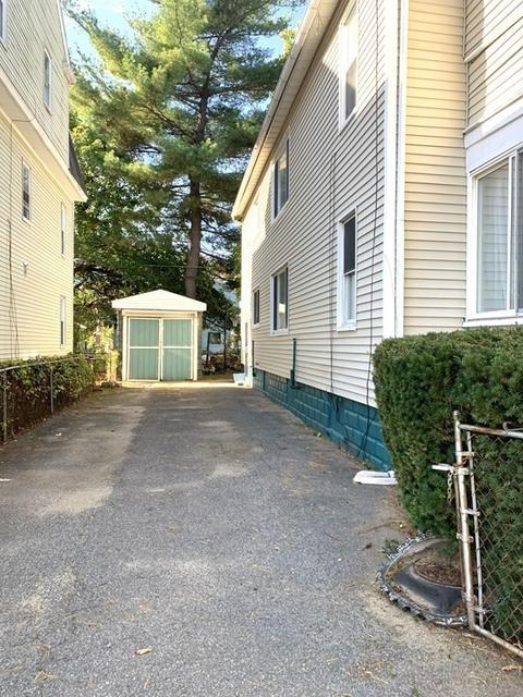 246 College St, Springfield, MA 01109 photo 2
