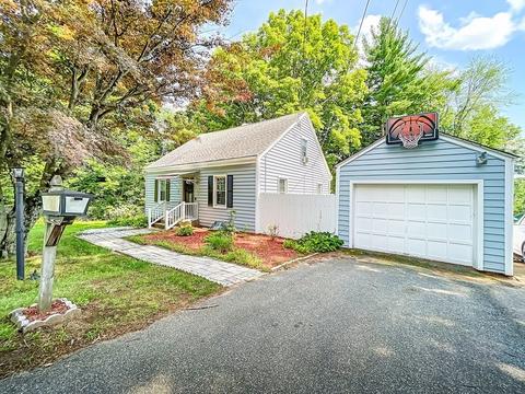 1357 Sumner Ave, Springfield, MA 01118 photo 2