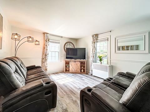 1357 Sumner Ave, Springfield, MA 01118 photo 5