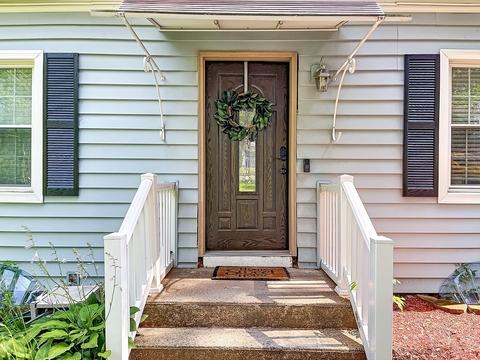 1357 Sumner Ave, Springfield, MA 01118 photo 4
