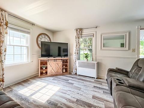 1357 Sumner Ave, Springfield, MA 01118 photo 6