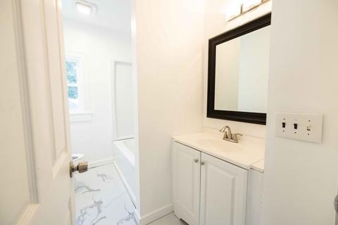 30 Prospect St, Webster, MA 01570 photo 8