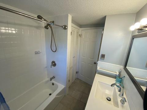 292 Frontenac St, Chicopee, MA 01020 photo 22