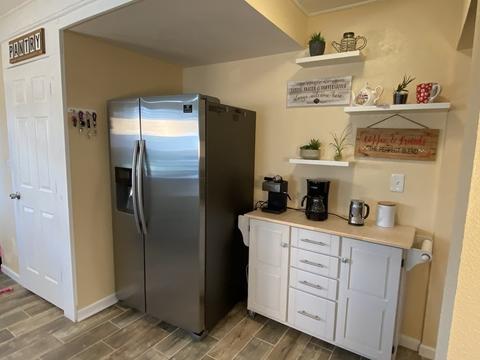 292 Frontenac St, Chicopee, MA 01020 photo 7