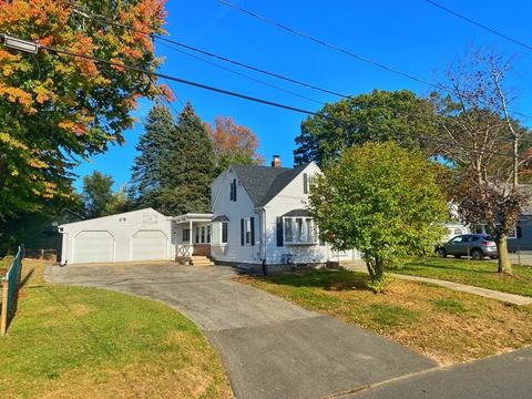292 Frontenac St, Chicopee, MA 01020 photo 2