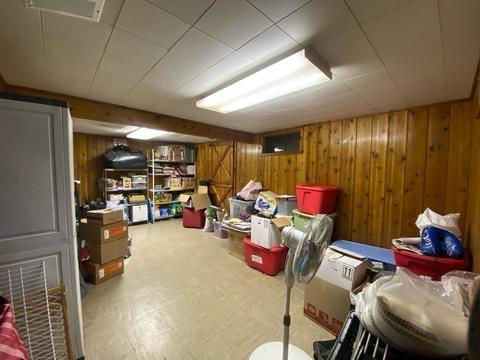 292 Frontenac St, Chicopee, MA 01020 photo 24