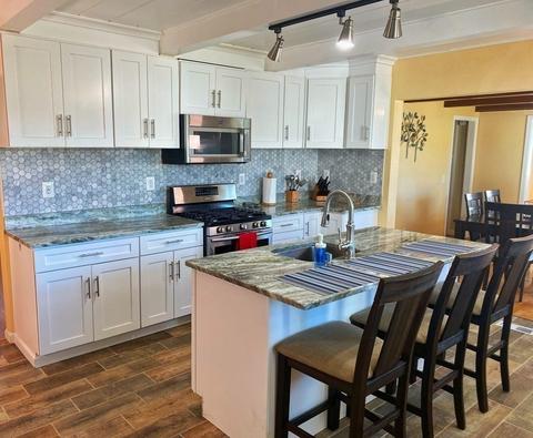292 Frontenac St, Chicopee, MA 01020 photo 4