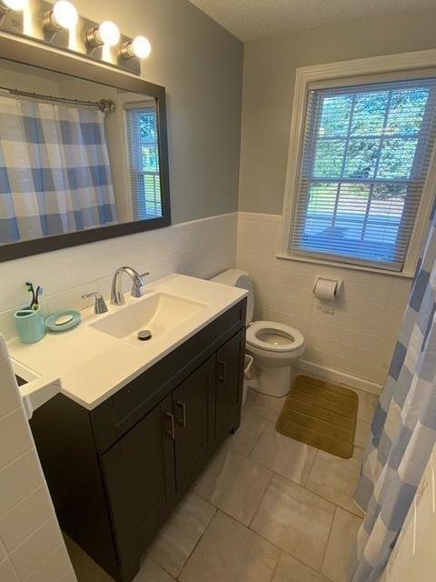 292 Frontenac St, Chicopee, MA 01020 photo 21