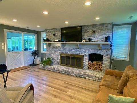 292 Frontenac St, Chicopee, MA 01020 photo 9