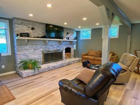 292 Frontenac St, Chicopee, MA 01020 photo 8