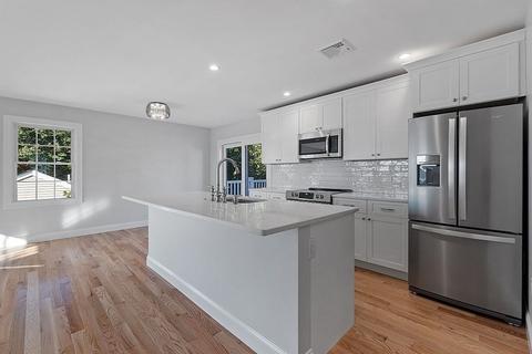 14 Scott St #3, Gloucester, MA 01930 photo 5