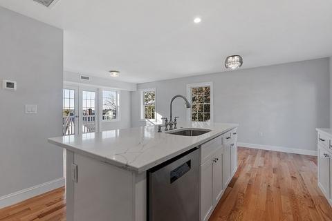 14 Scott St #3, Gloucester, MA 01930 photo 8