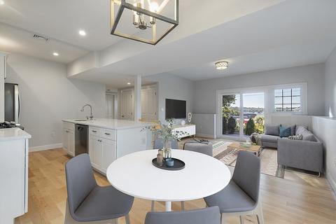 14 Scott St #1, Gloucester, MA 01930 photo 2