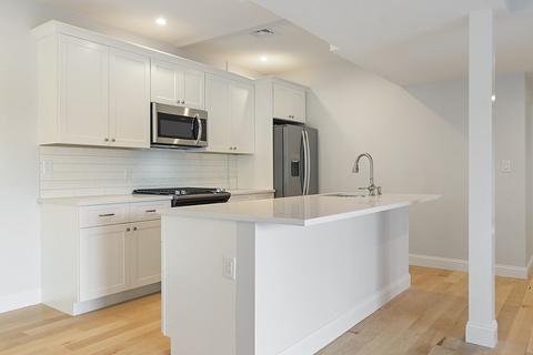 14 Scott St #1, Gloucester, MA 01930 photo 3