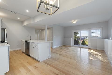 14 Scott St #1, Gloucester, MA 01930 photo 5