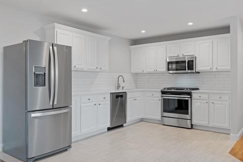 14 Scott St #2, Gloucester, MA 01930 photo 3