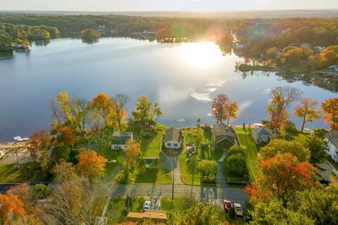 39 Taft Ave, Mendon, MA 01756 photo 1