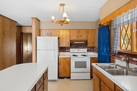 39 Taft Ave, Mendon, MA 01756 photo 14