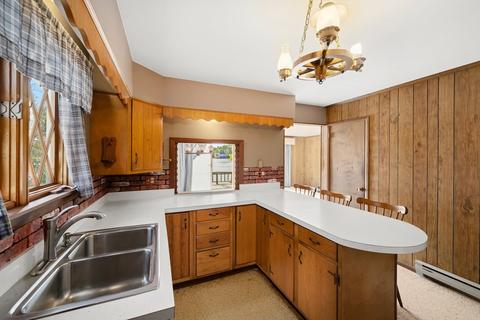 39 Taft Ave, Mendon, MA 01756 photo 15