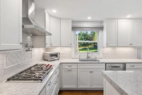 6 Heritage Ln, Canton, MA 02021 photo 9
