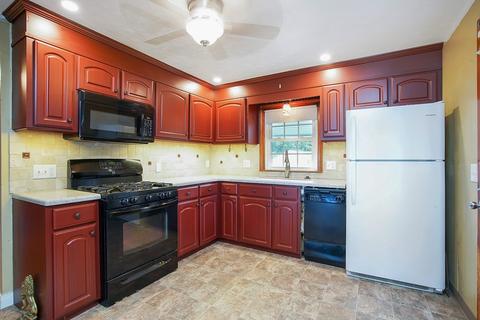 39 Duggan Cir, Springfield, MA 01119 photo 6
