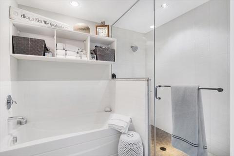 23 Shipyard Dr #207, Hingham, MA 02043 photo 16