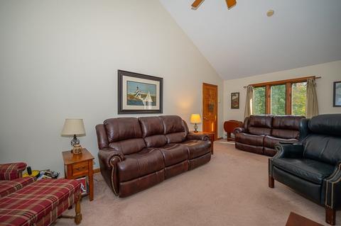 8 Chatanika Ave, Worcester, MA 01602 photo 6