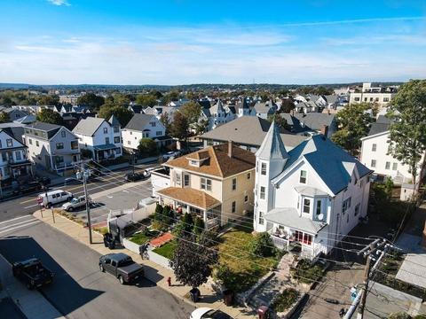 6 Locust St, Everett, MA 02149 photo 2
