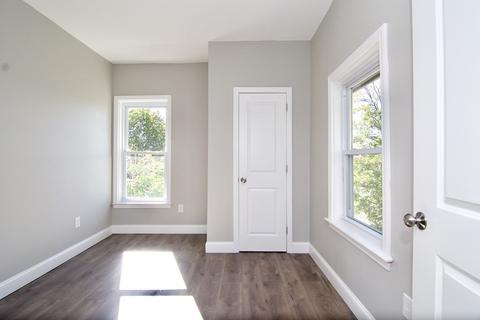 52 Mulberry St, Springfield, MA 01105 photo 19