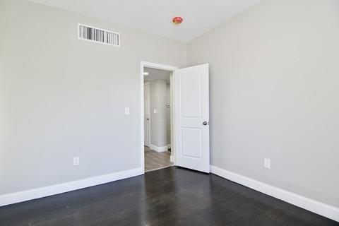 52 Mulberry St, Springfield, MA 01105 photo 24