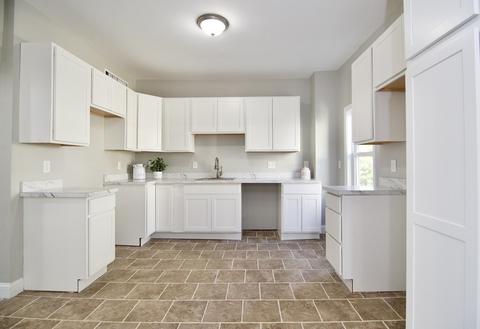 52 Mulberry St, Springfield, MA 01105 photo 3