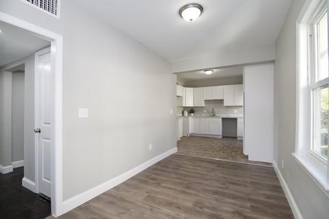 52 Mulberry St, Springfield, MA 01105 photo 11