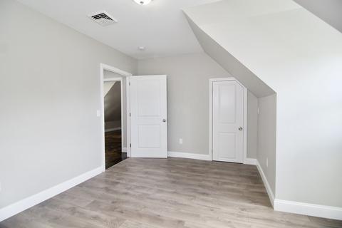 52 Mulberry St, Springfield, MA 01105 photo 39
