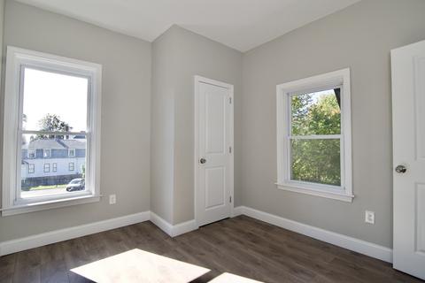 52 Mulberry St, Springfield, MA 01105 photo 20