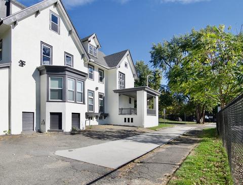 52 Mulberry St, Springfield, MA 01105 photo 2