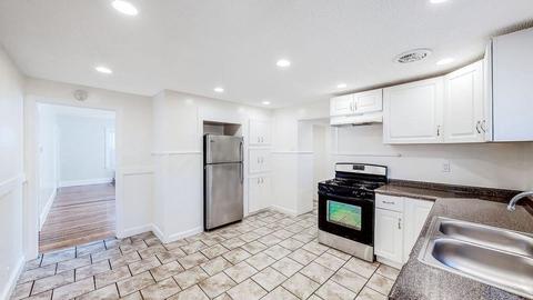 84 Edgewood St, Springfield, MA 01109 photo 8