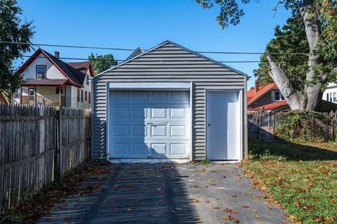 84 Edgewood St, Springfield, MA 01109 photo 3