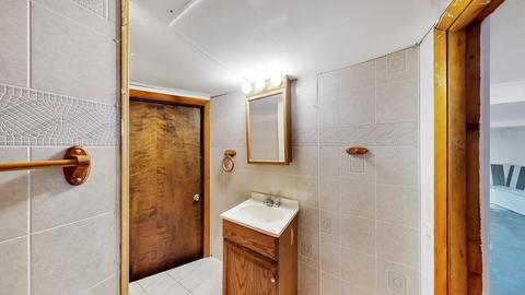 84 Edgewood St, Springfield, MA 01109 photo 38