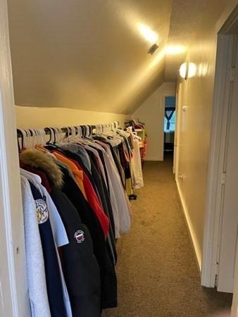 82 Marion St, Springfield, MA 01109 photo 4
