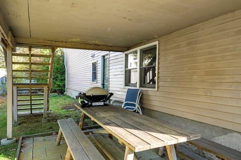 20 Winslow Rd, Needham, MA 02492 photo 24