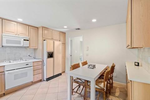 20 Winslow Rd, Needham, MA 02492 photo 5